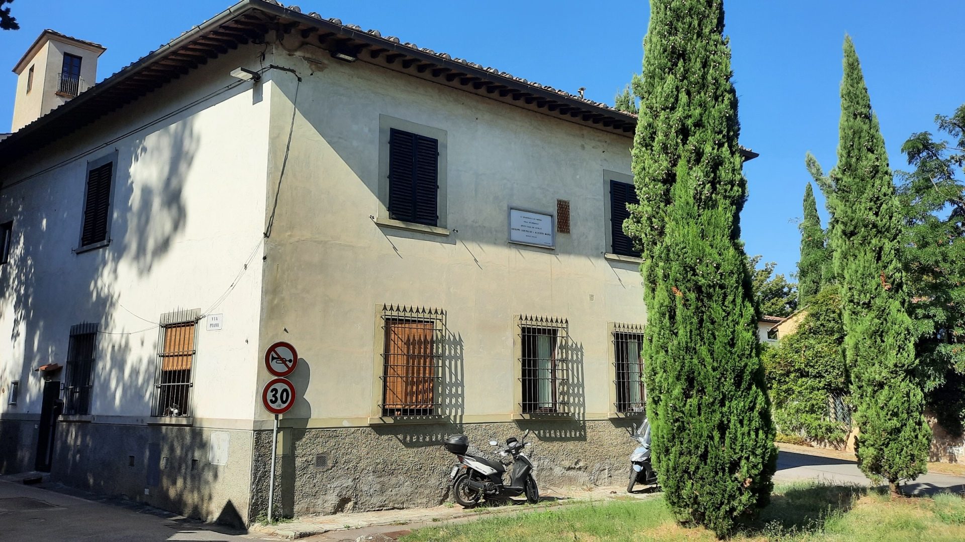 Jessie White and Alberto Mario's home, Bellosguardo, Florence - 02.jpg